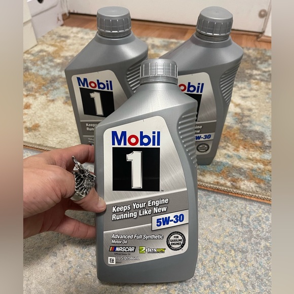 Buy 2 Get 1 Free Brand New Mobil 1  1 Qt 5w30 Advanced Full Synthetic Motor Oil - Picture 8 of 9